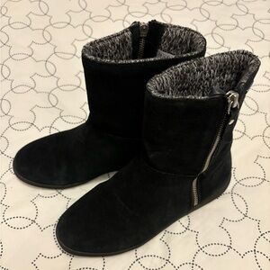 Cougar Waterproof Vito Suede Ankle Boots Size 7